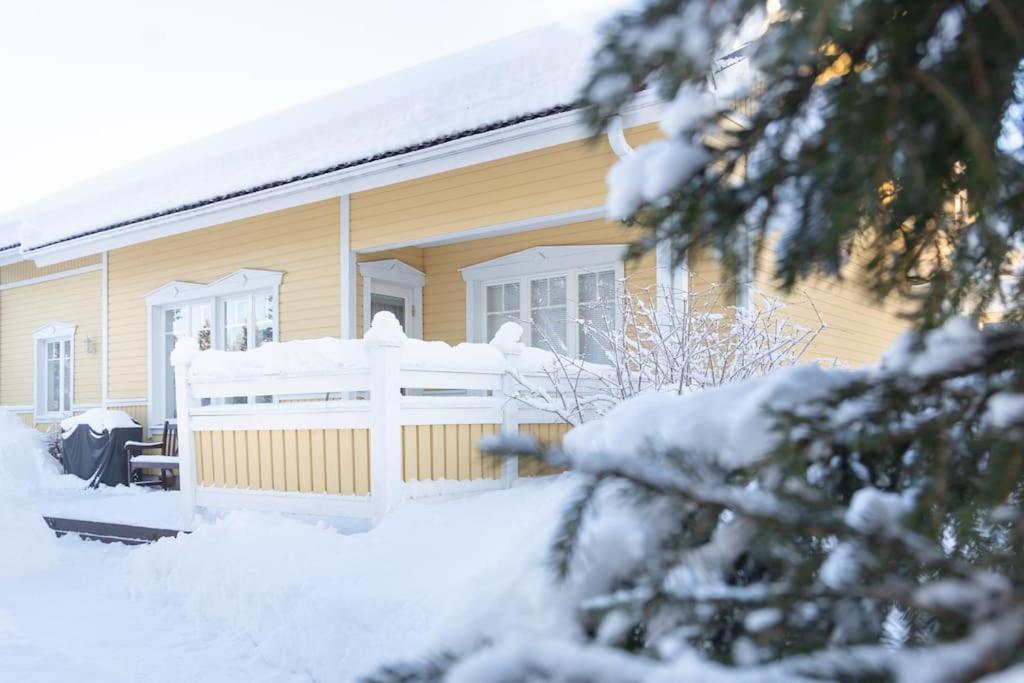 Arctic Circle Home Close To Santa'S Village Рованиеми Екстериор снимка